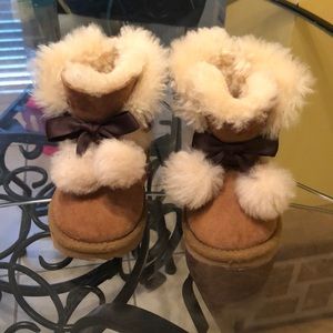 Chestnut Pom Pom Toddler Uggs